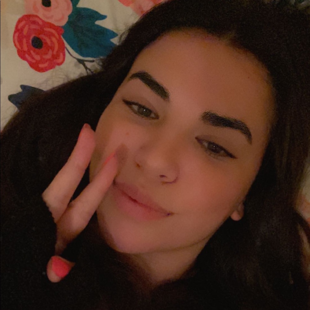 Meet your Posher, Constanza